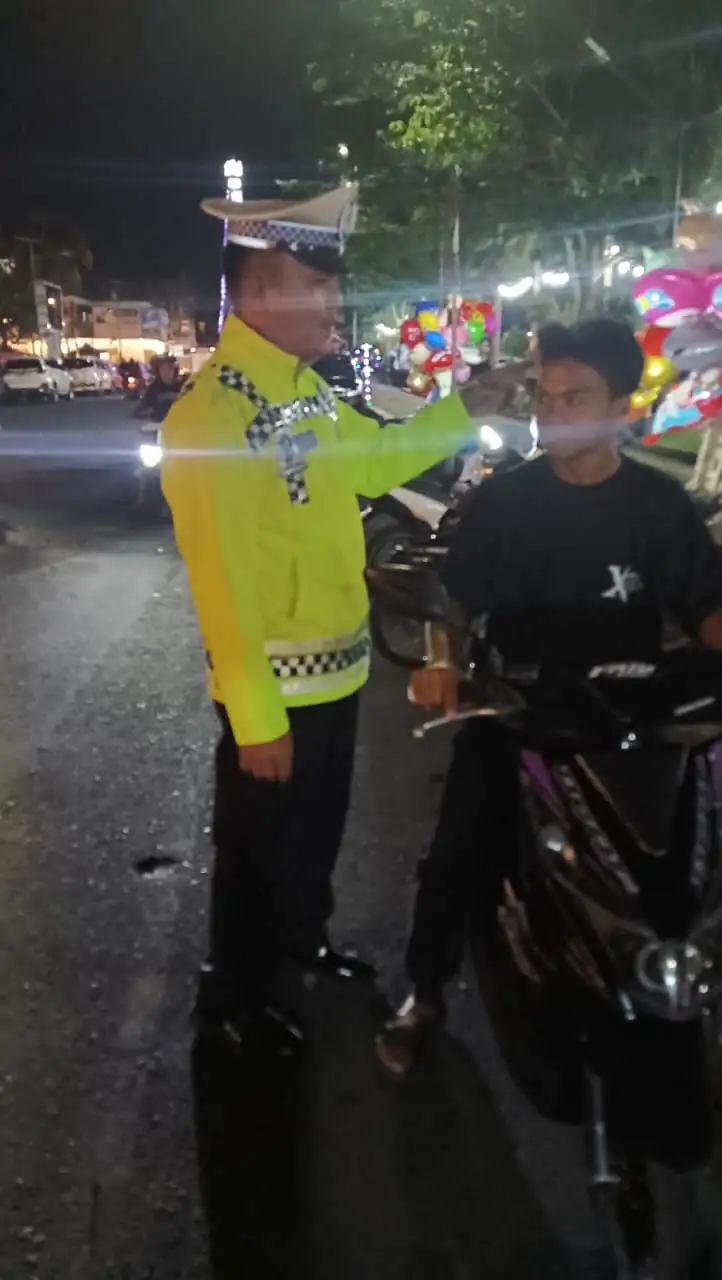 Patroli & Pengaturan Lalu Lintas di Pusat Kota Tondano, Polres Minahasa Pastikan Arus Tetap Lancar